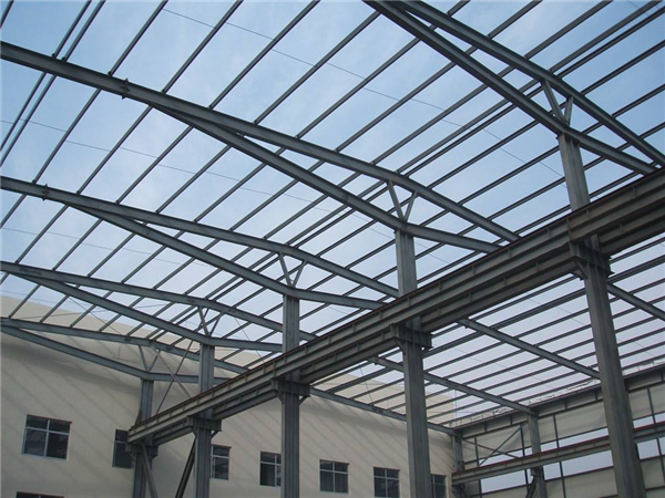 冬季鋼結(jié)構(gòu)制作的注意事項